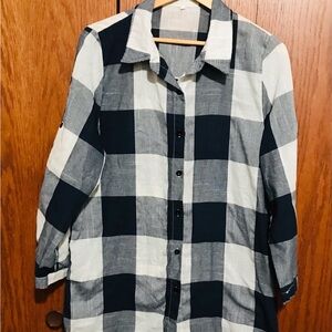 Women's Size XL Black and White Checkered Tunic Top Shirt Button Down Print